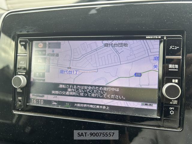 Nissan SERENA 2018-04 8008949-8