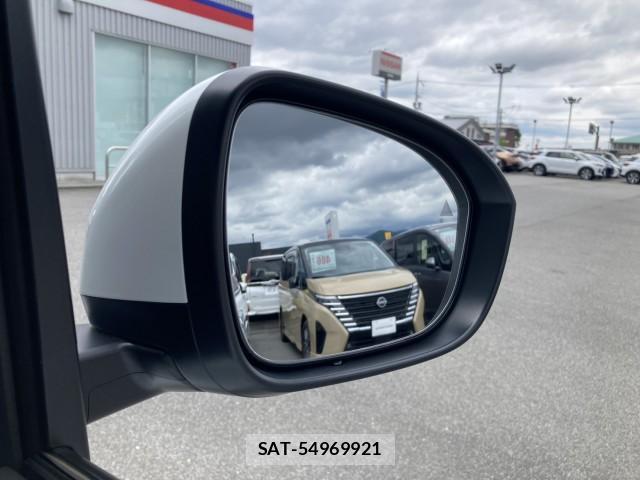 Nissan SERENA 2026-05 8009923-17