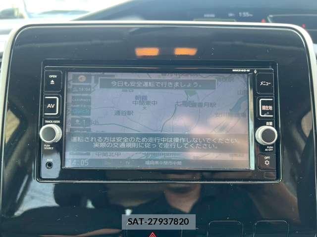 Nissan SERENA 2016-11 8010341-11