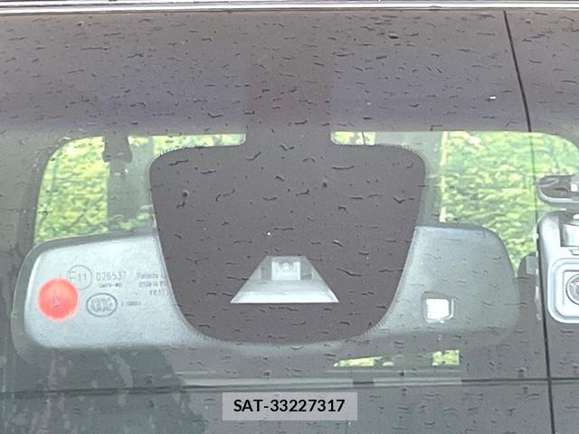 Nissan SERENA 2016-06 8010439-6