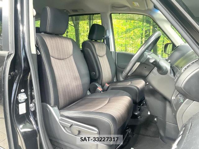 Nissan SERENA 2016-06 8010439-7