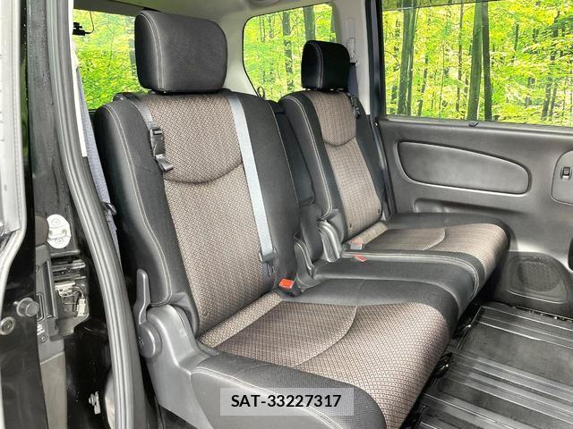 Nissan SERENA 2016-06 8010439-8
