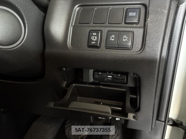 Nissan SERENA 2020-02 8010475-13