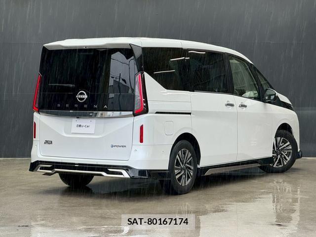 Nissan SERENA 2023-04 8010601-1