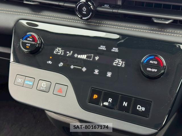 Nissan SERENA 2023-04 8010601-12
