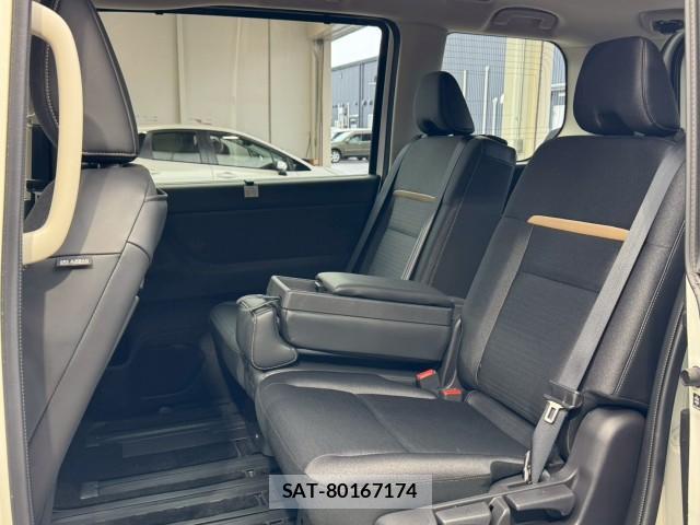Nissan SERENA 2023-04 8010601-16