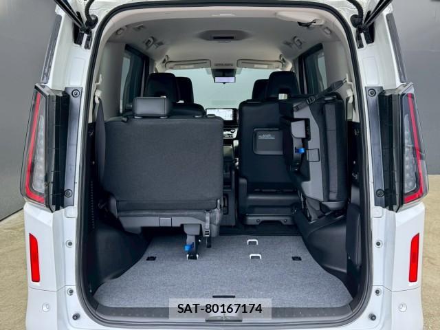 Nissan SERENA 2023-04 8010601-19