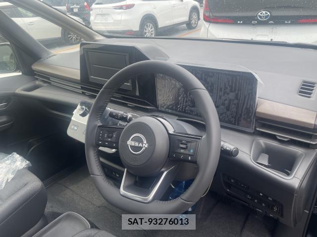 Nissan SERENA 2025-02 8011611-2