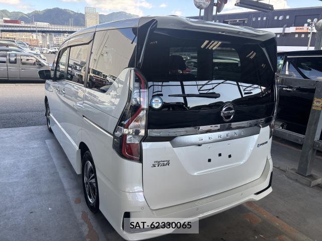 Nissan SERENA 2022-03 8011625-1
