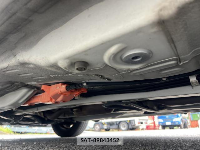 Toyota SIENTA 2018-02 8002983-14
