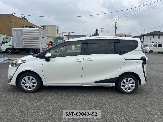 Toyota SIENTA 2018-02 8002983-18