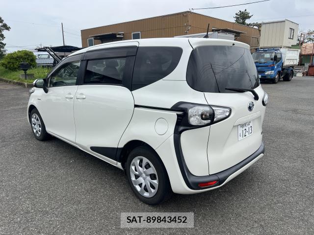 Toyota SIENTA 2018-02 8002983-3