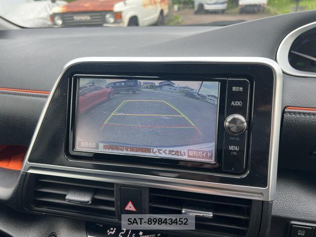Toyota SIENTA 2018-02 8002983-4