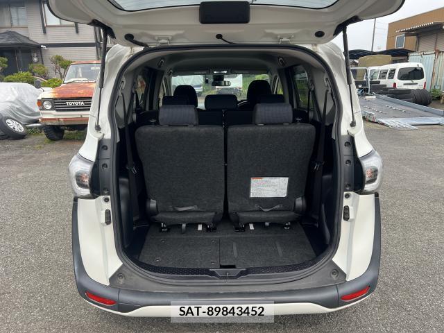 Toyota SIENTA 2018-02 8002983-9