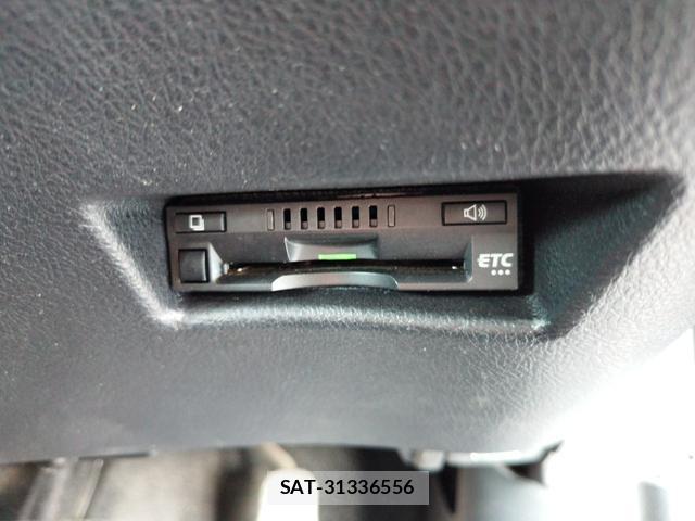 Toyota SIENTA 2021-09 8003195-3