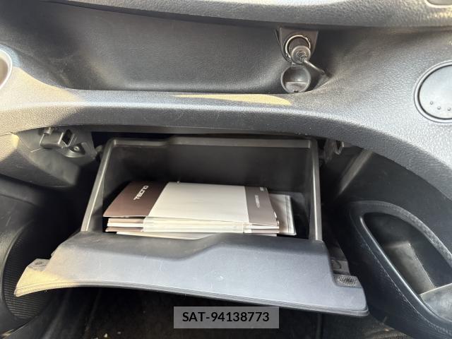 Toyota SIENTA 2016-03 8003388-16