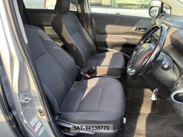Toyota SIENTA 2016-03 8003388-4