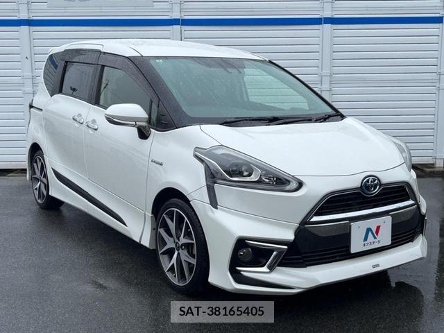Toyota SIENTA 2018-02 8003632-15