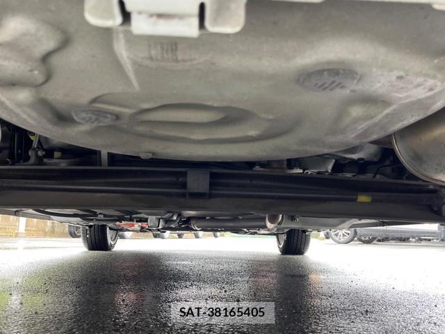 Toyota SIENTA 2018-02 8003632-18