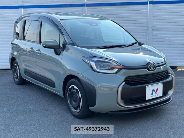 Toyota SIENTA 2023-10 8003635-15