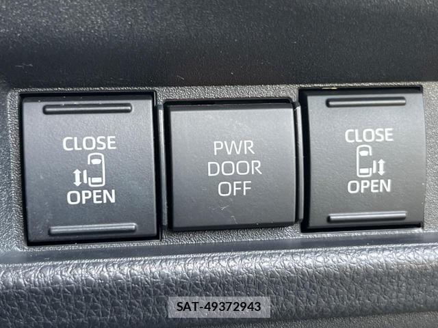 Toyota SIENTA 2023-10 8003635-4