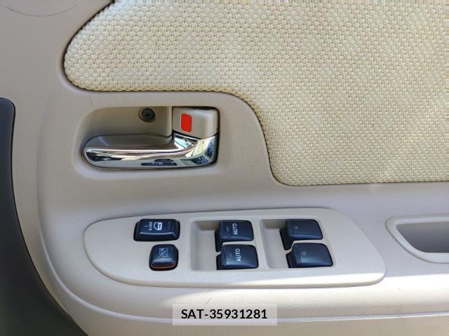Toyota SIENTA 2010-07 8005622-13