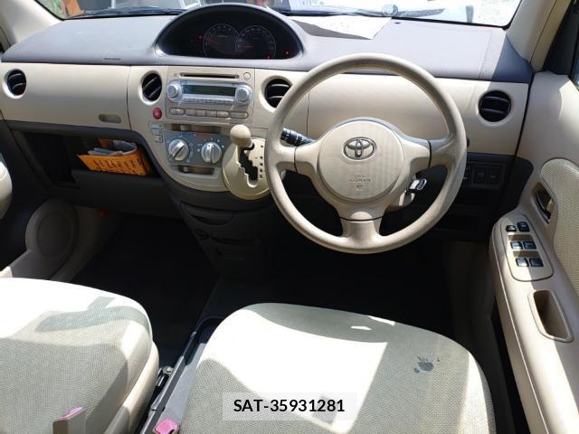 Toyota SIENTA 2010-07 8005622-2