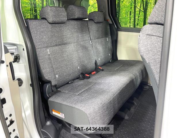 Toyota SIENTA 2025-09 8006735-8