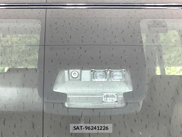 Toyota SIENTA 2016-05 8006737-4