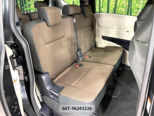 Toyota SIENTA 2016-05 8006737-7