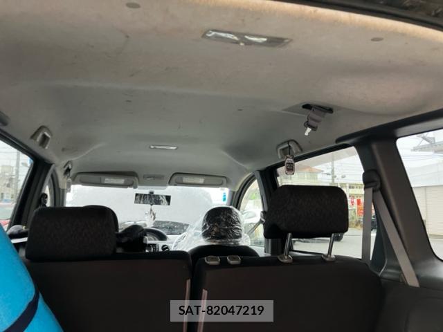 Toyota SIENTA 2012-09 8008322-14