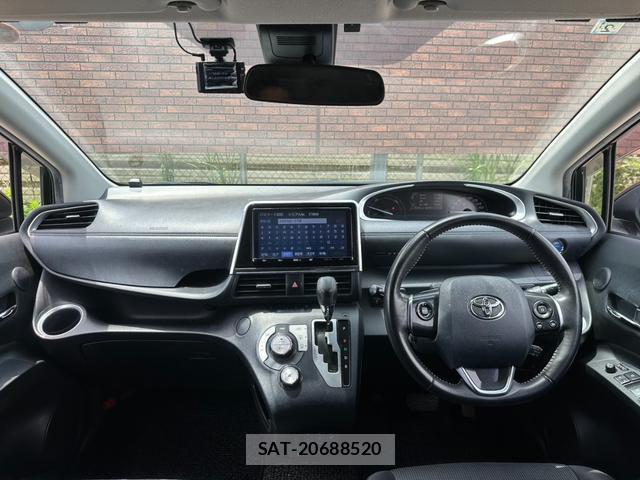 Toyota SIENTA 2021-02 8008512-1