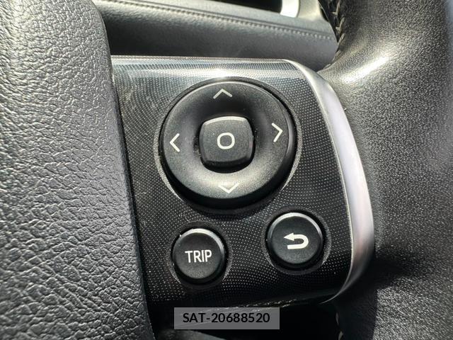 Toyota SIENTA 2021-02 8008512-4