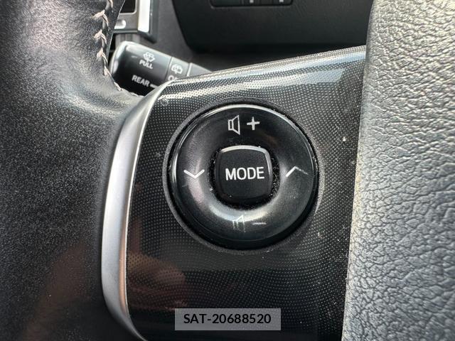Toyota SIENTA 2021-02 8008512-5