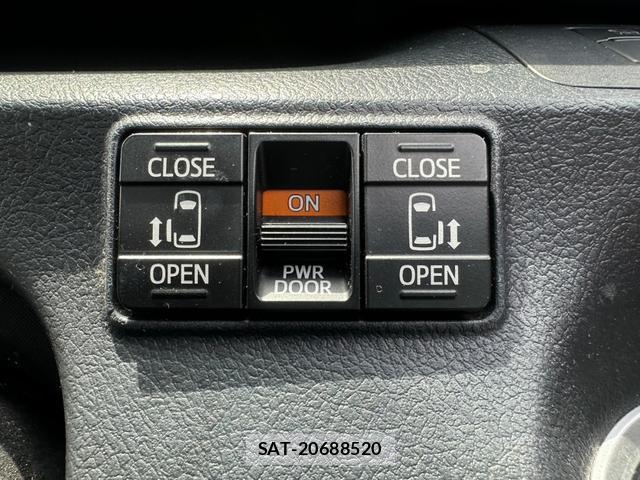 Toyota SIENTA 2021-02 8008512-8