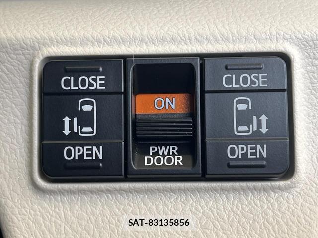 Toyota SIENTA 2018-07 8009259-3