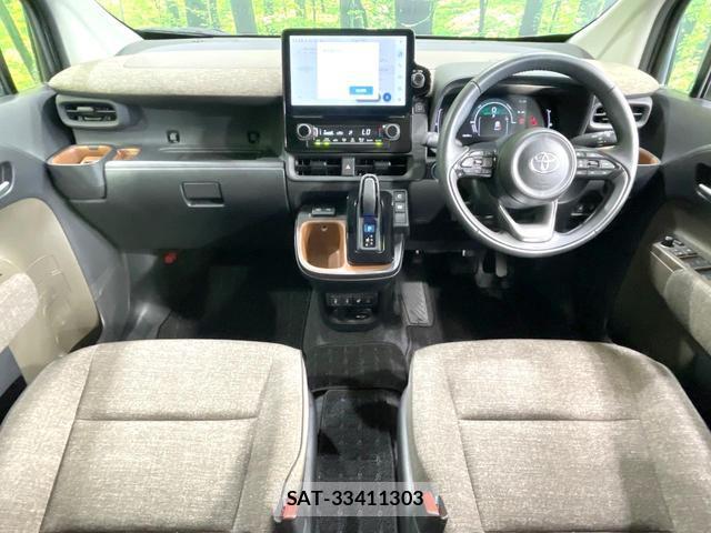 Toyota SIENTA 2023-10 8010448-1