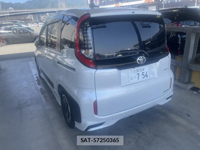 Toyota SIENTA 2024-12 8011623-1