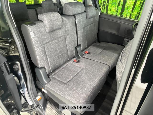 Toyota SIENTA 2023-09 8011758-9