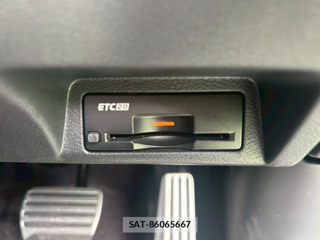 Nissan SKYLINE 2020-10 8008959-9
