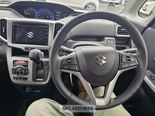 Suzuki SOLIO 2017-06 8008905-4