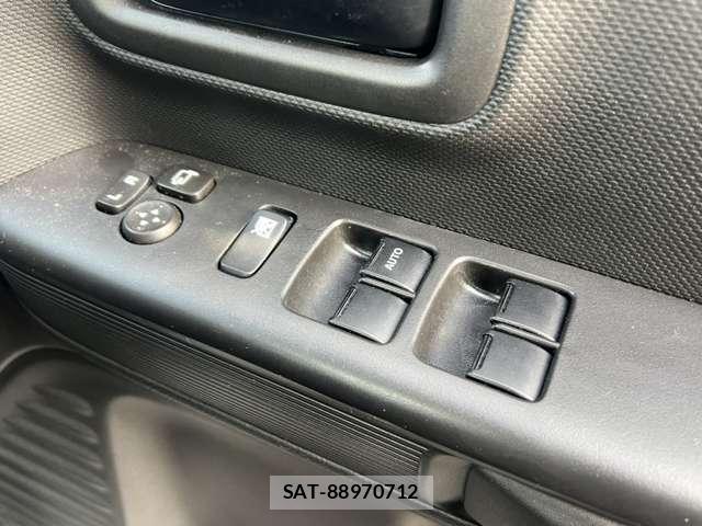 Suzuki SPACIA 2022-09 8003205-14