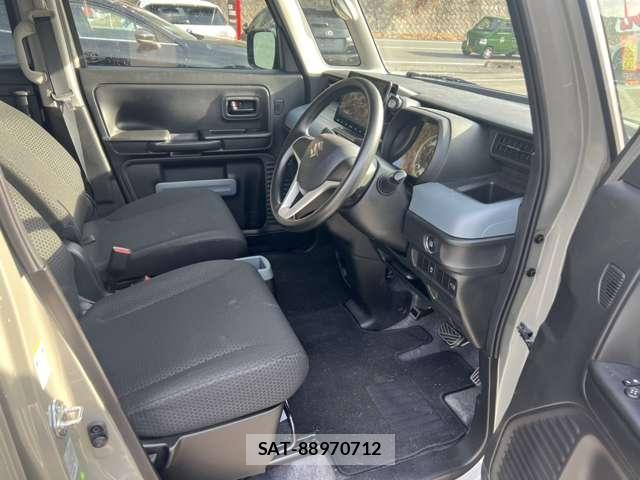 Suzuki SPACIA 2022-09 8003205-5