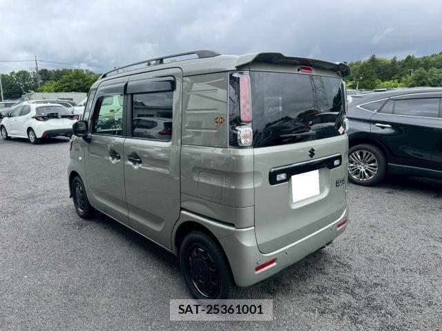 Suzuki SPACIA 2024-09 8006492-3