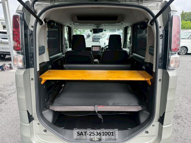 Suzuki SPACIA 2024-09 8006492-6