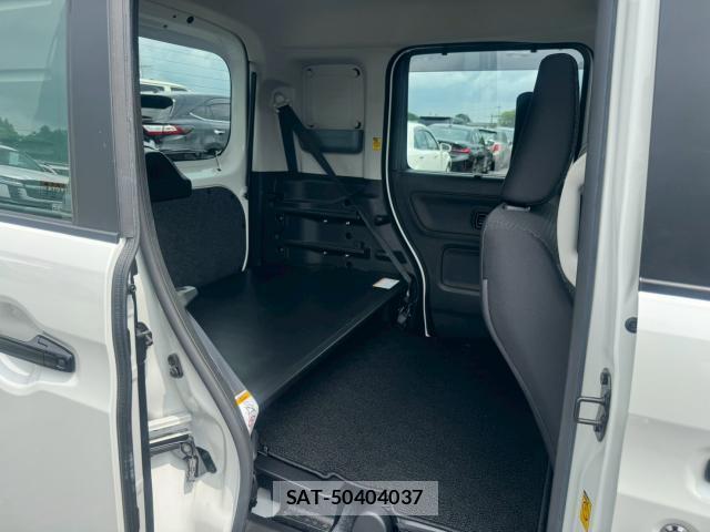 Suzuki SPACIA 2022-10 8006493-5