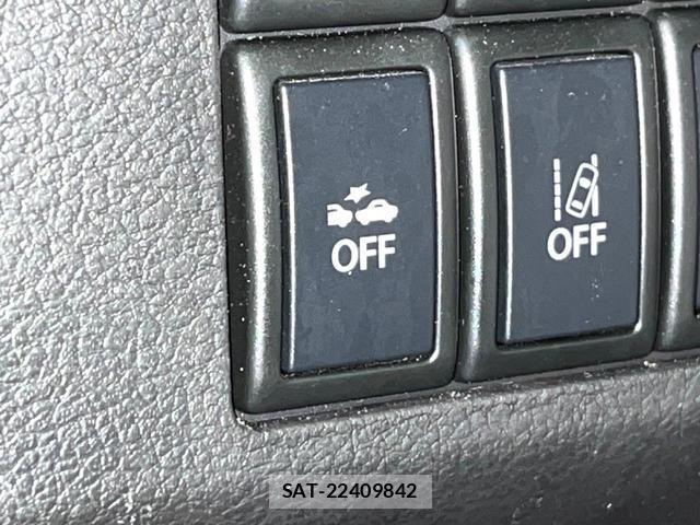 Suzuki SPACIA 2017-10 8005063-4