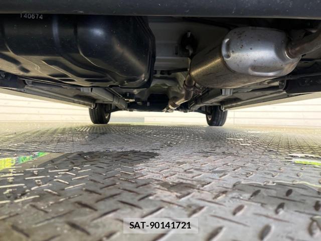 Suzuki SPACIA 2017-06 8007778-18
