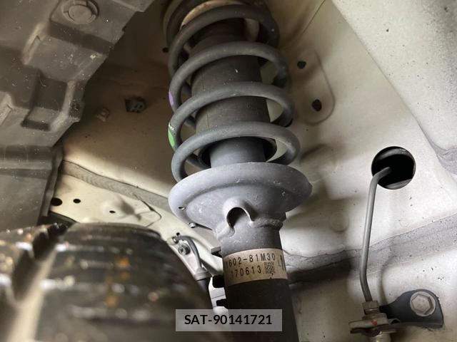 Suzuki SPACIA 2017-06 8007778-19