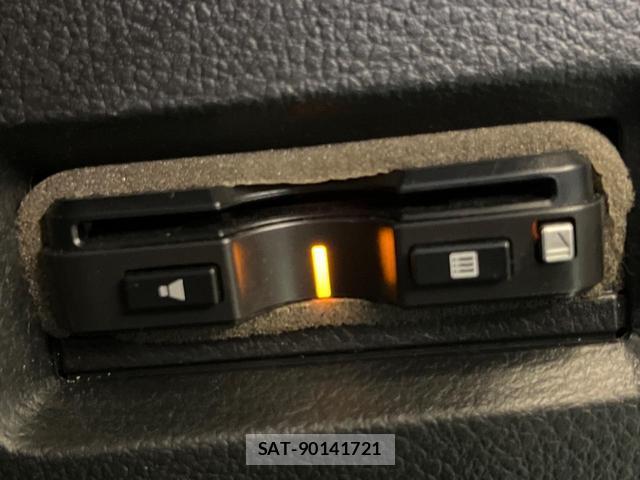 Suzuki SPACIA 2017-06 8007778-7